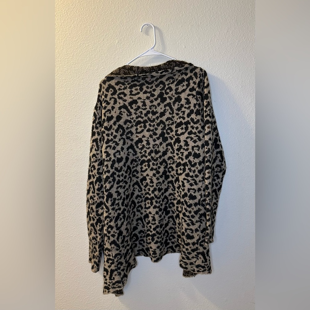 Cheetah print XL cardigan
